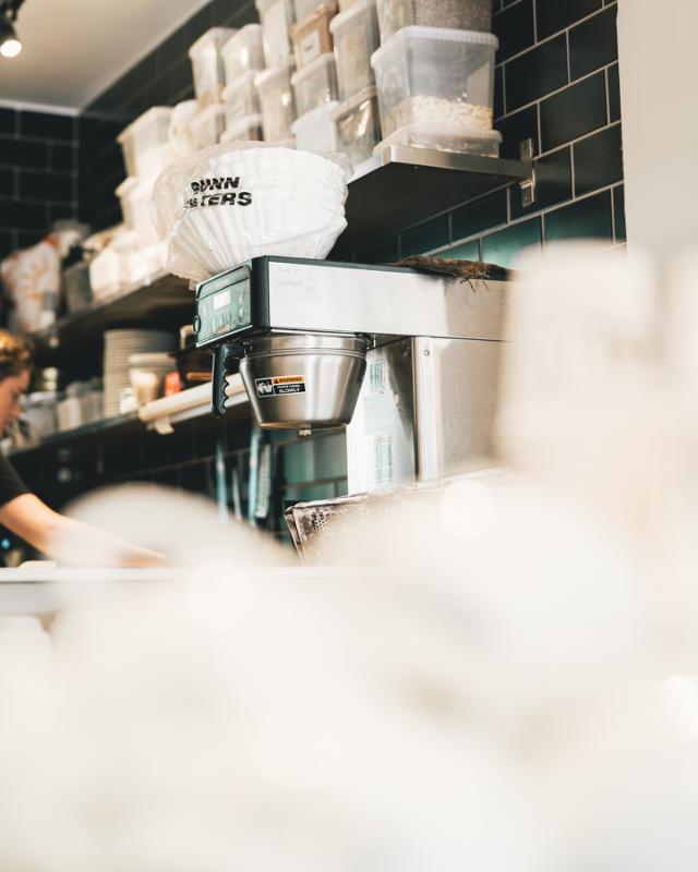 Bunn filterkaffebrygger i et industrikoekken